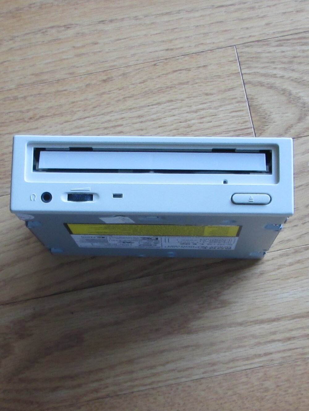 Sony DVD-Rom Drive Model DDU1621 removed from old PC, selling for parts